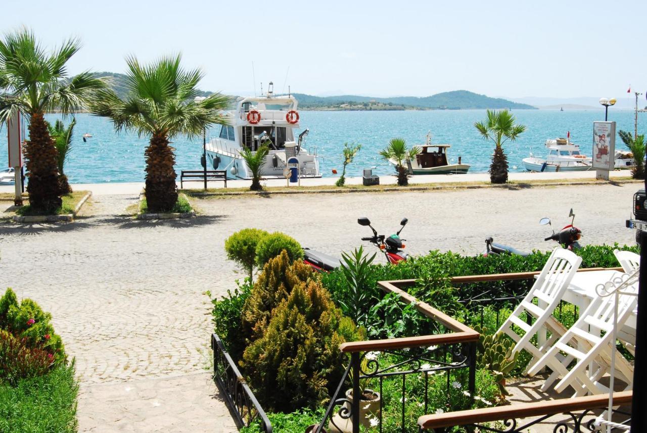 Aliye Hanim Hotel Ayvalik Bagian luar foto